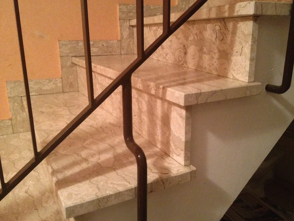 Photo 113-839-053