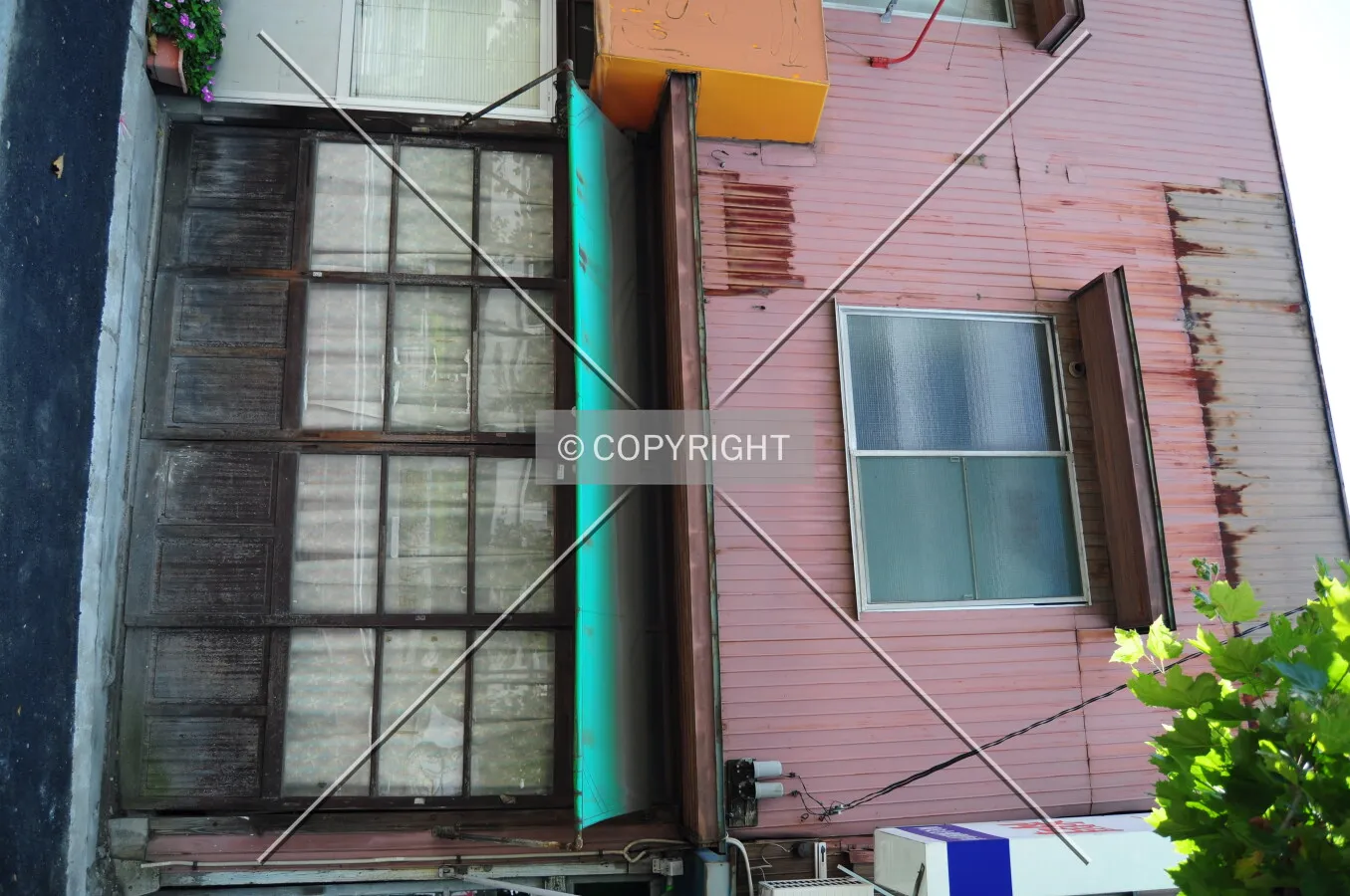 Photo 114-136-604