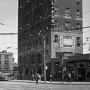 Photo 011-455-929