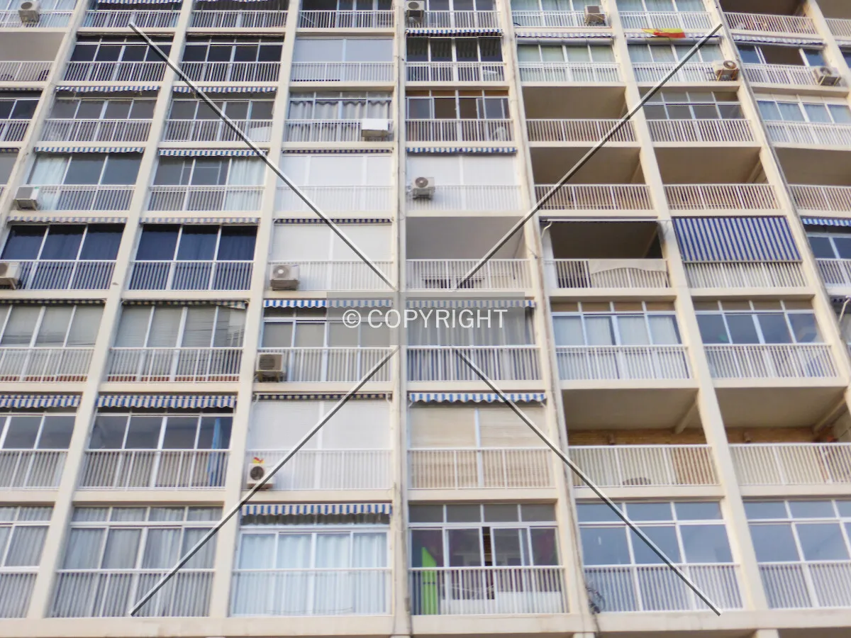 Photo 114-610-909