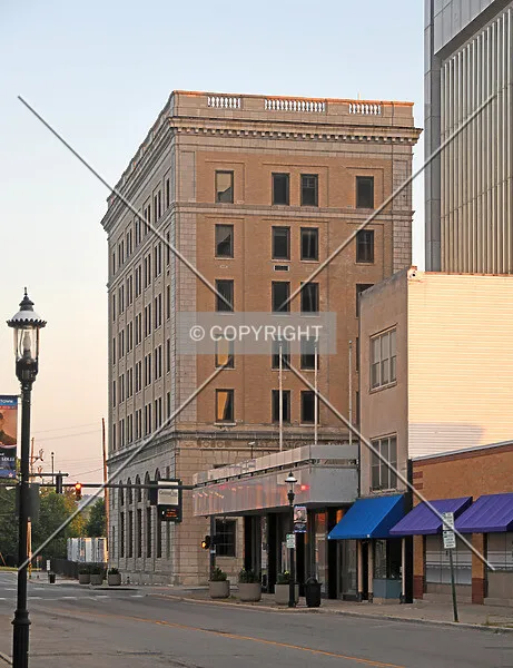 Photo 114-927-682