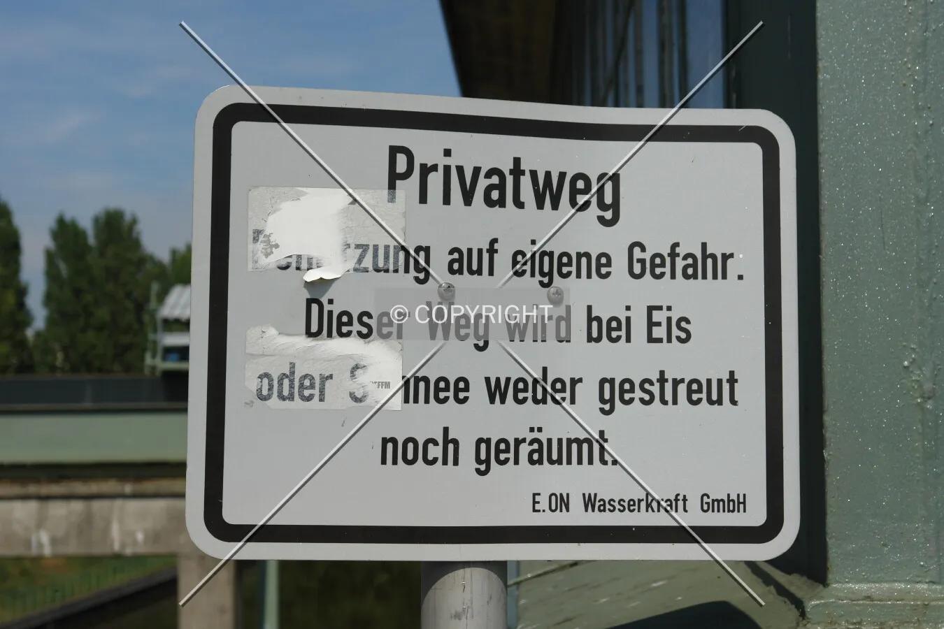 Owner sign at the sluice