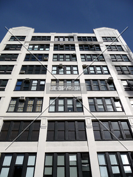 Photo 117-305-981