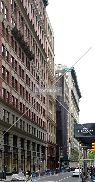Photo 117-691-028