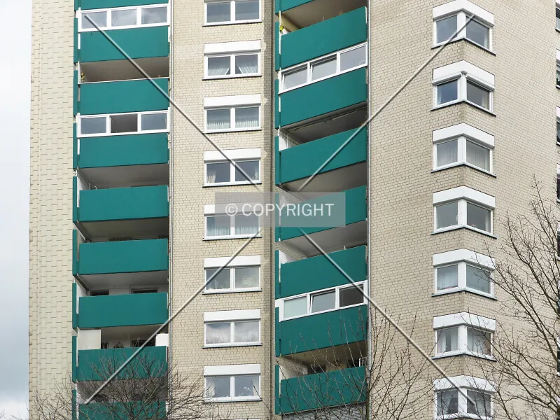 Photo 118-030-677