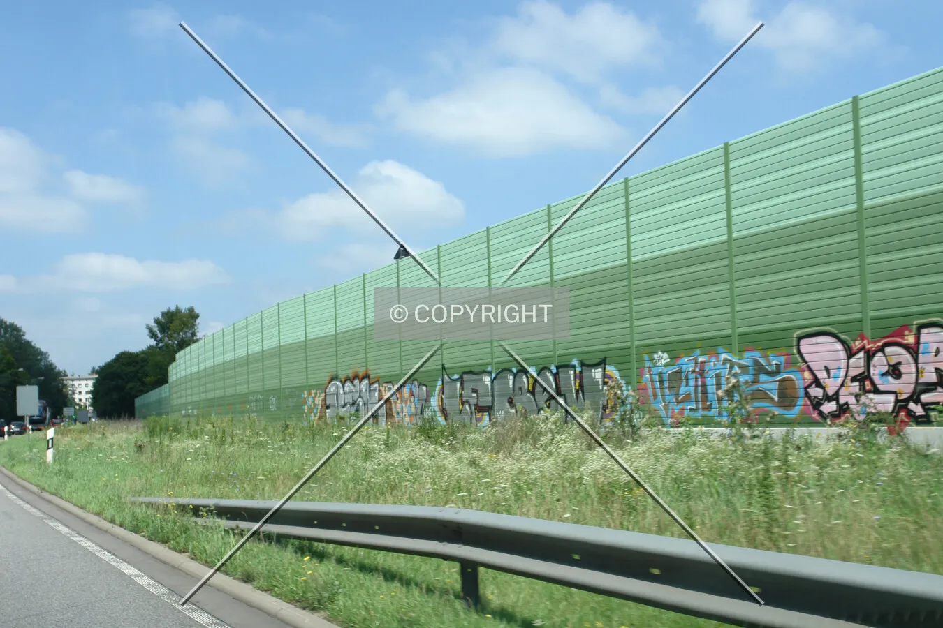 Graffiti on the noise reduction wall at B26