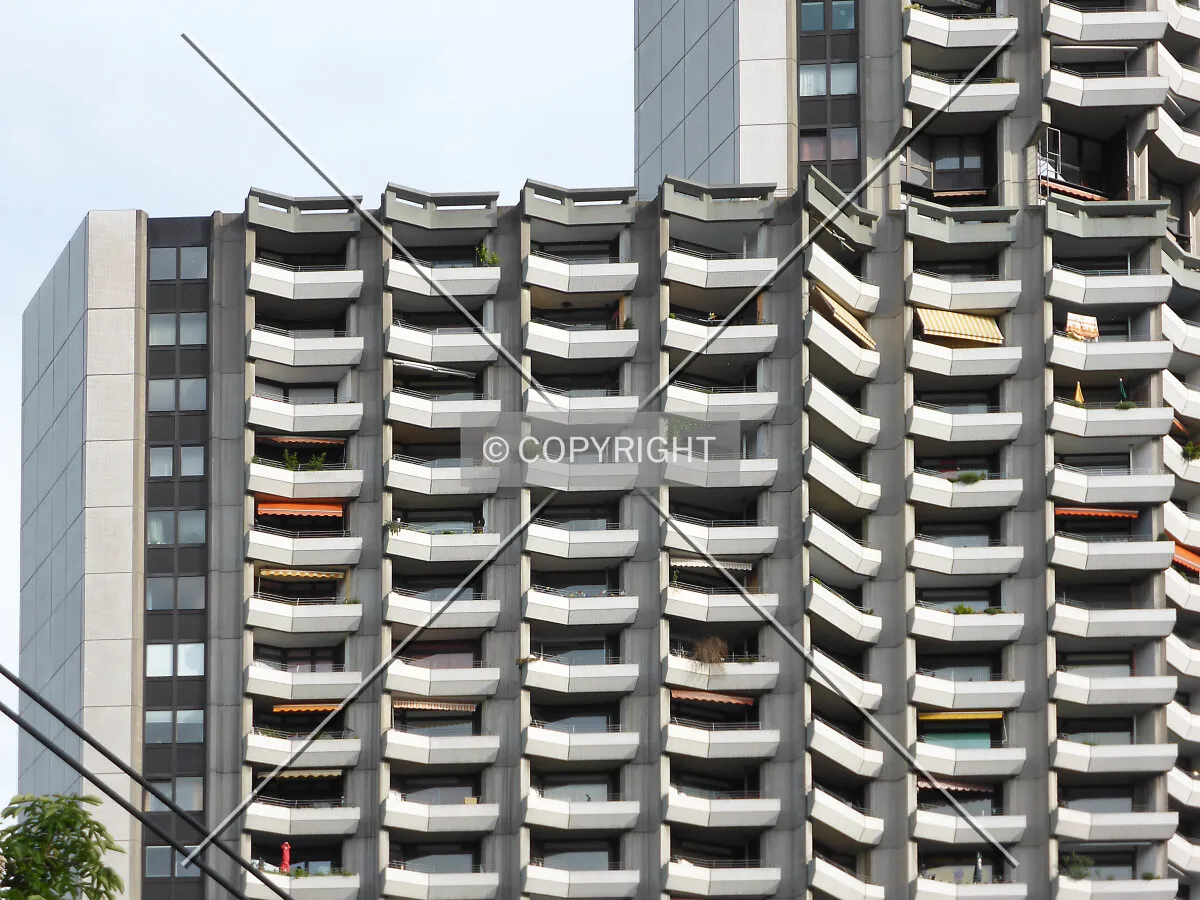 Photo 118-243-347