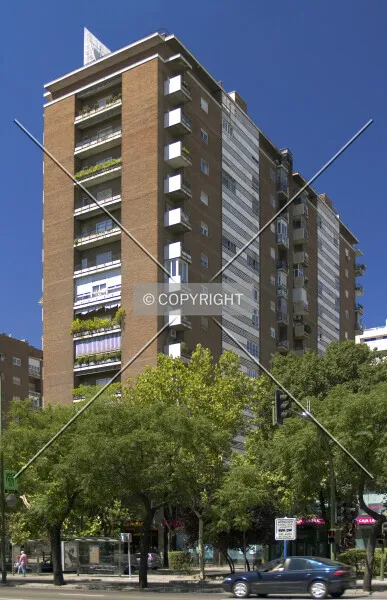 Photo 118-743-597