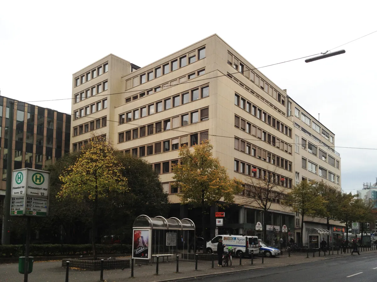 Photo 119-230-796