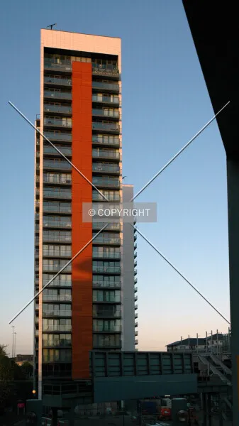Photo 119-370-084