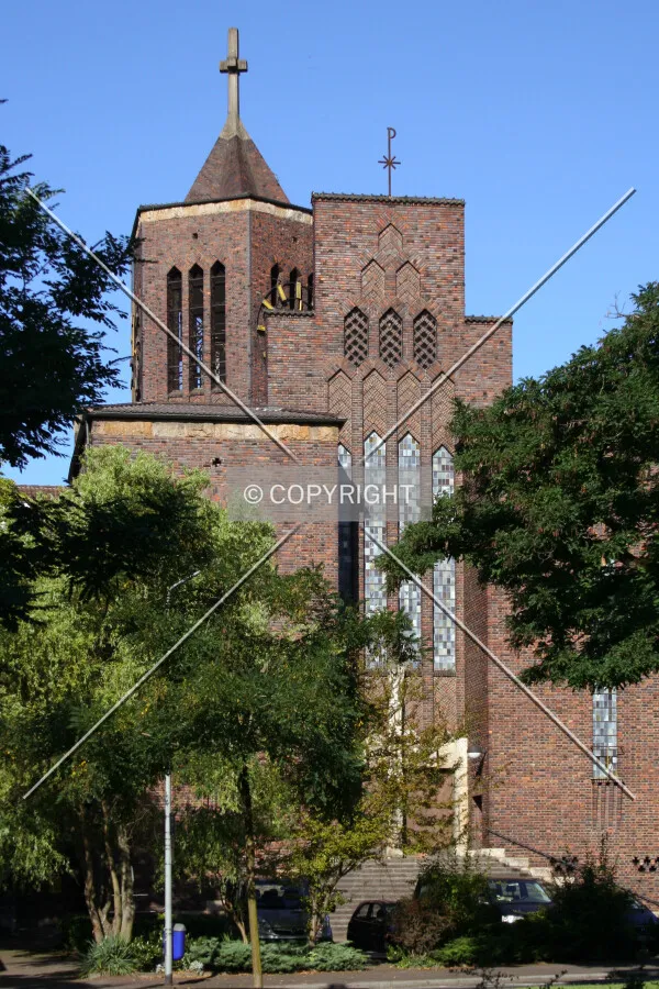 Photo 120-274-849