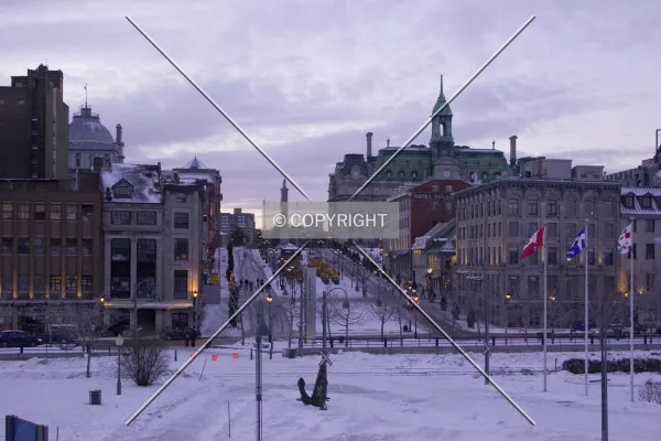 Place Jacques Cartier from afar