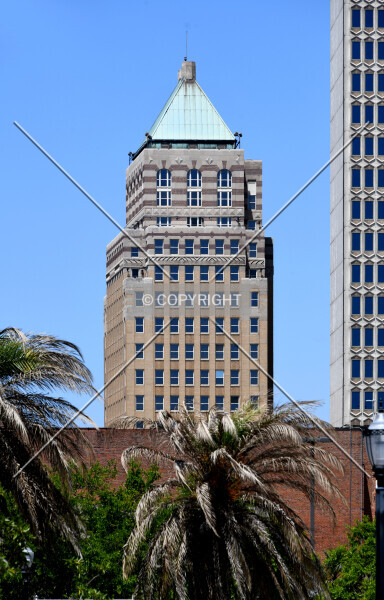 Photo 120-641-384