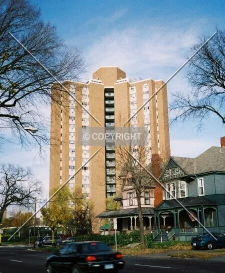 Photo 120-717-020