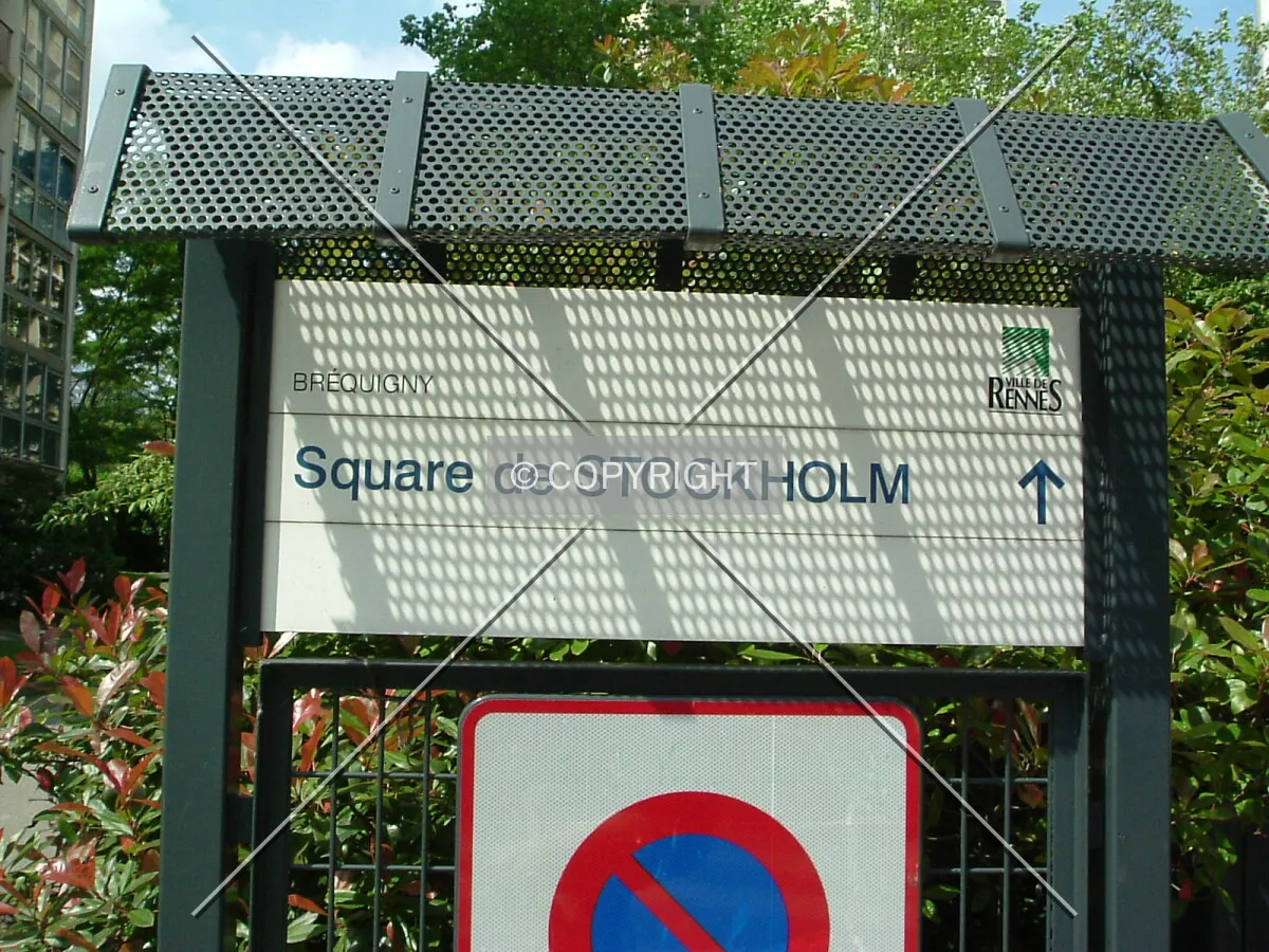 Panneau d'entrée du square