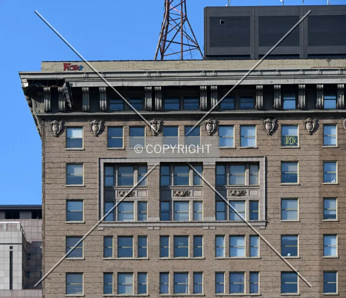Photo 121-330-564