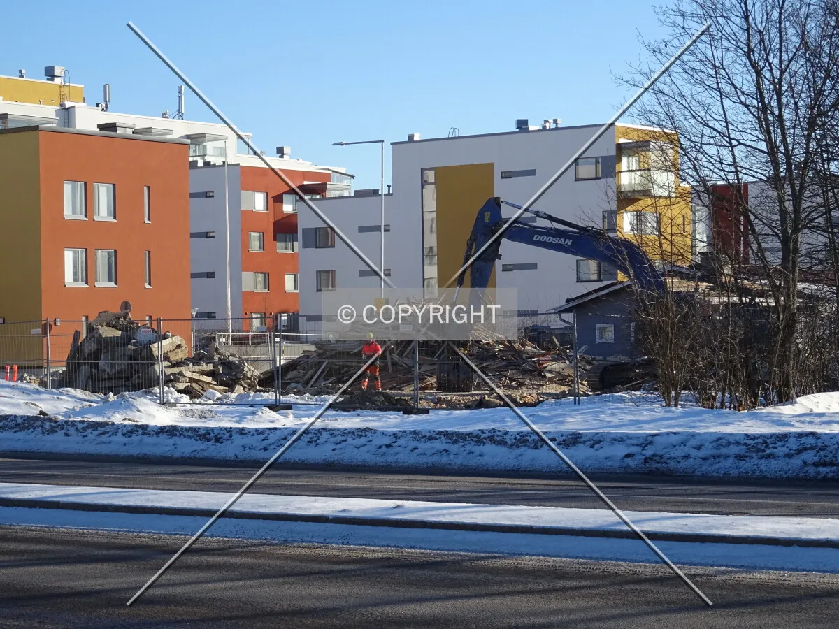 Photo 122-030-645