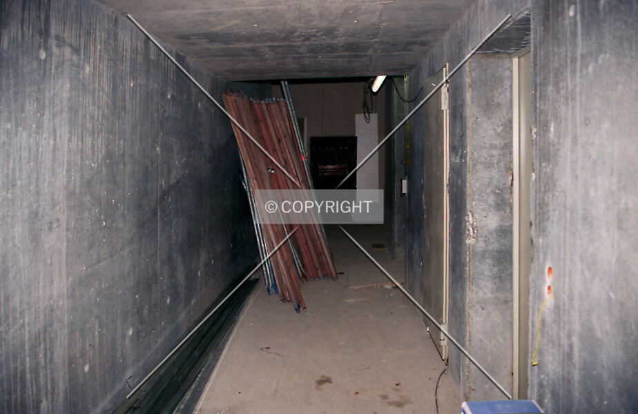 Photo 122-274-689