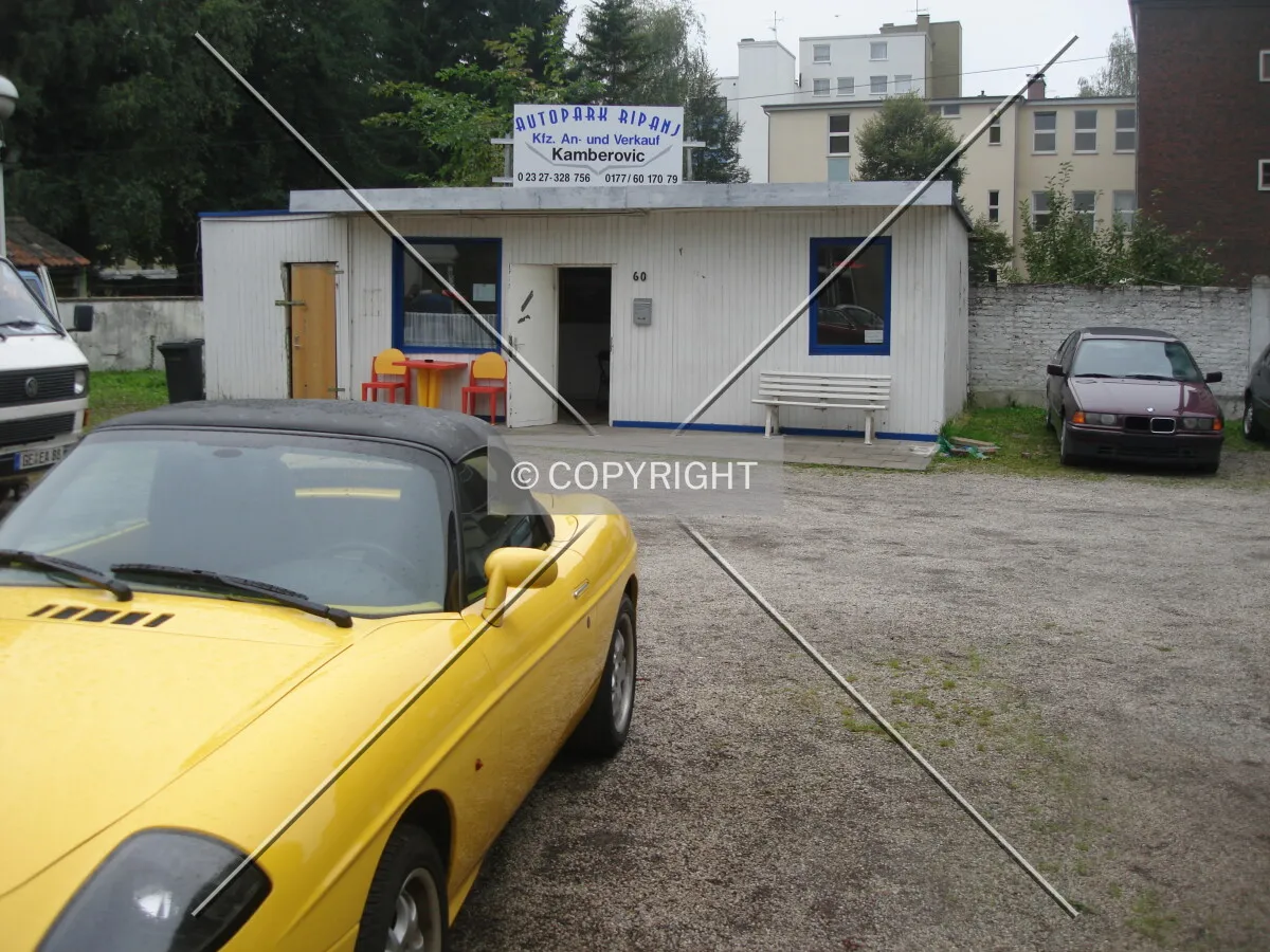 Photo 122-697-229