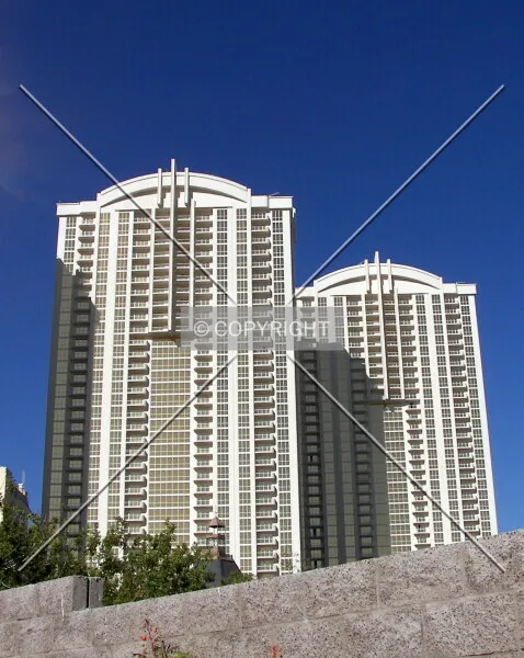 Photo 122-945-998