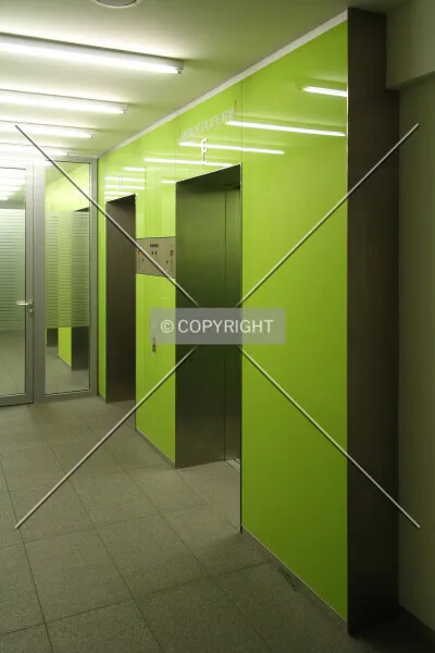 Photo 123-329-607