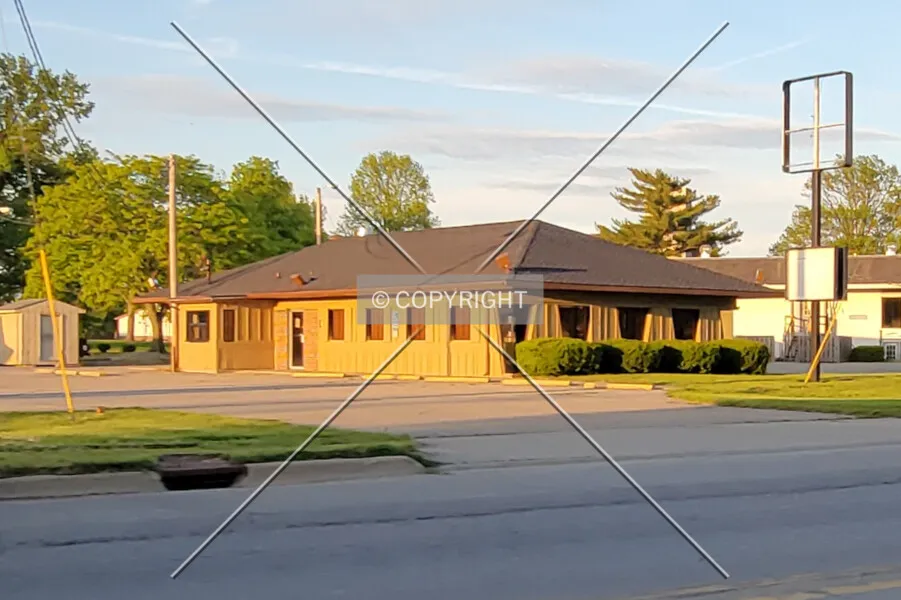 Photo 123-943-426