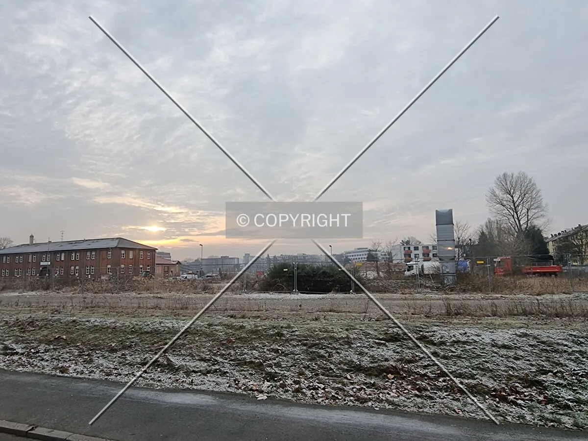 Photo 123-949-670