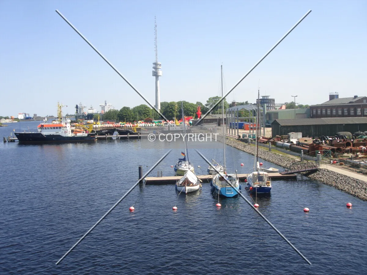 Photo 124-013-698