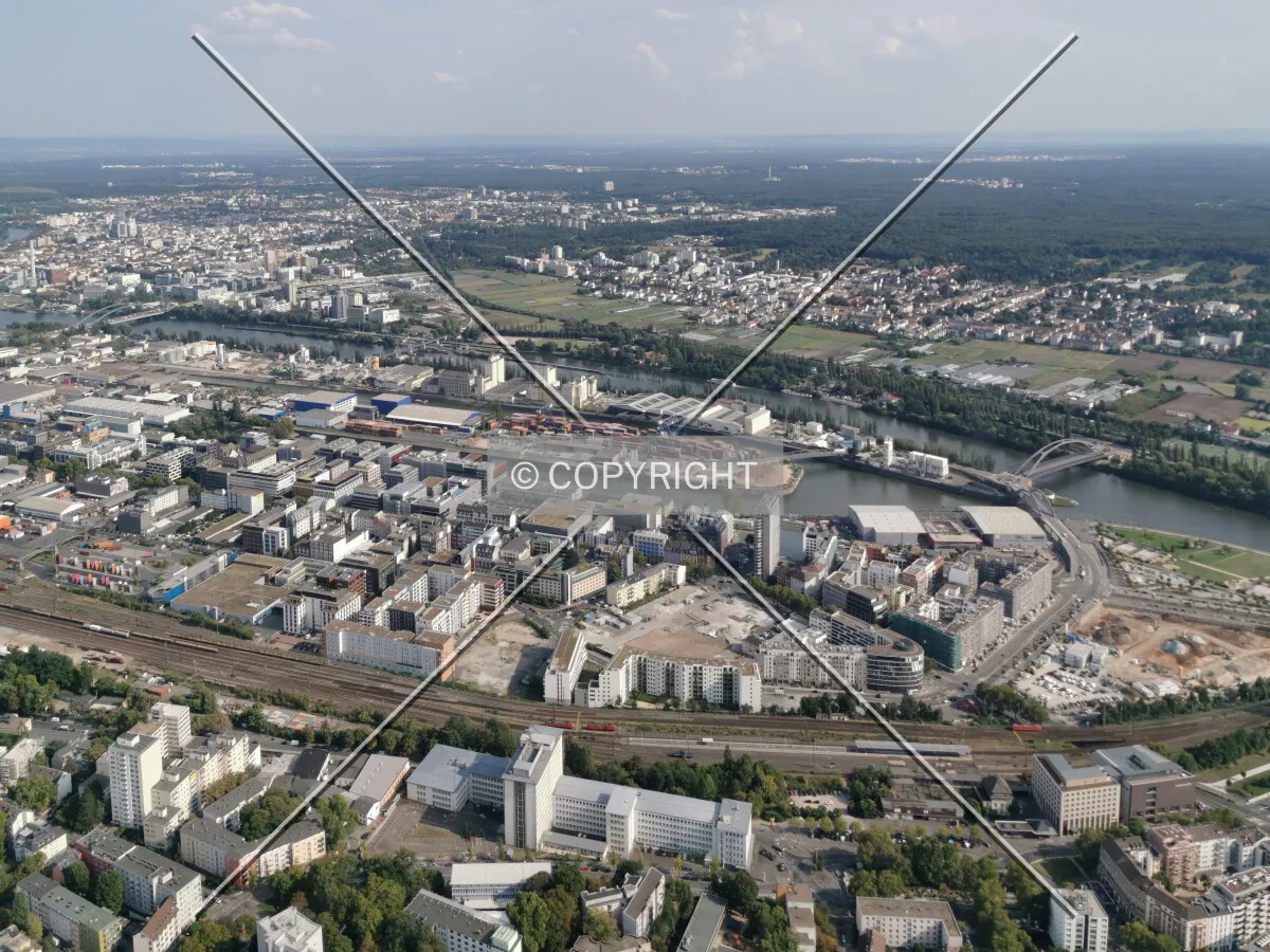 Flight with a helicopter over Frankfurt