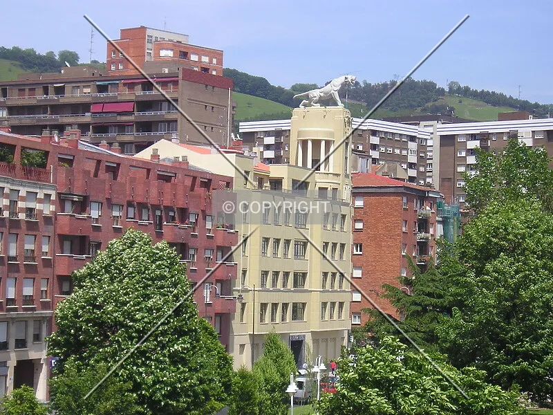 Photo 127-246-053