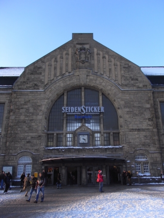 Main entrance Hauptbahnhof Bielefeld