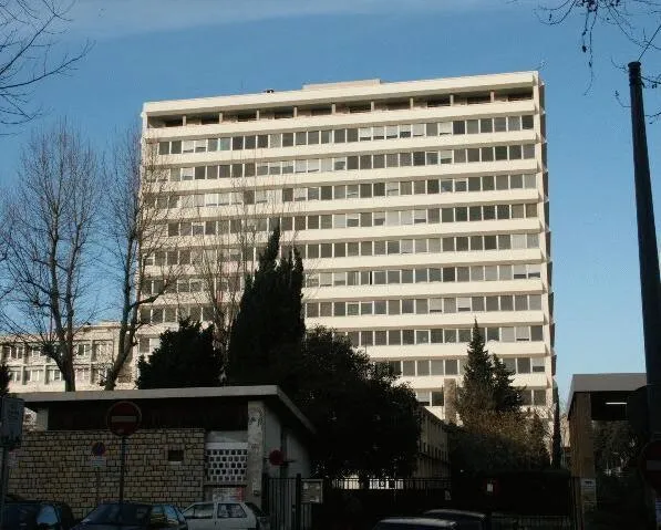 View from boulevard Chave
