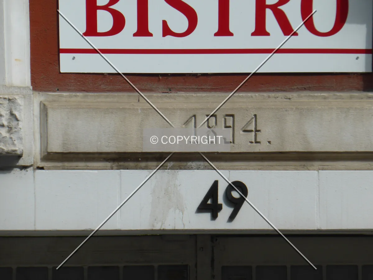 Photo 127-693-659