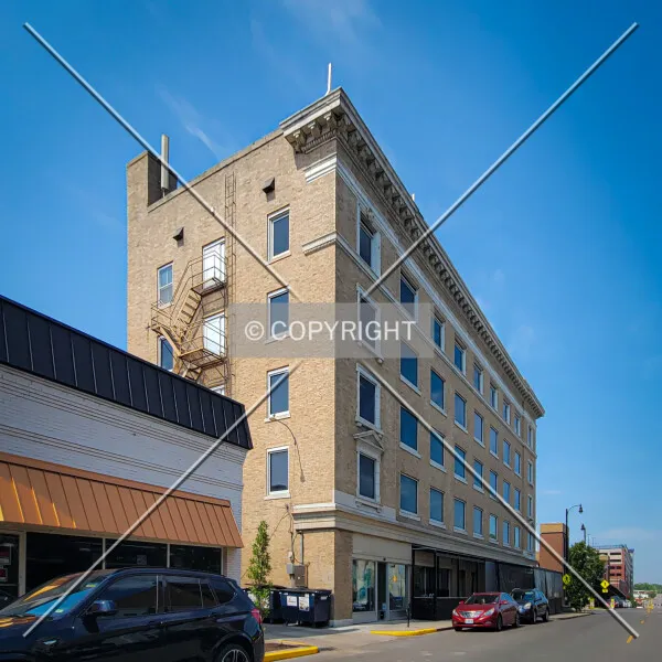 Photo 127-987-742