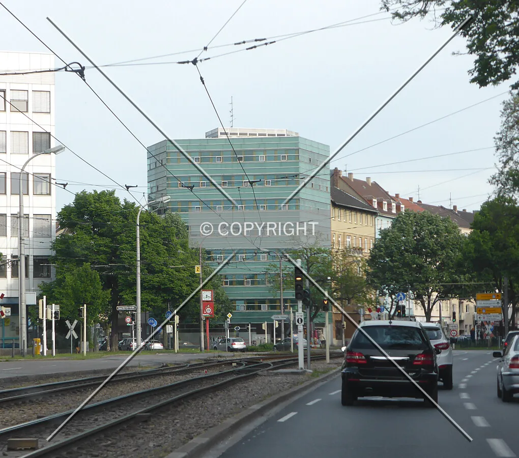 Photo 128-275-795