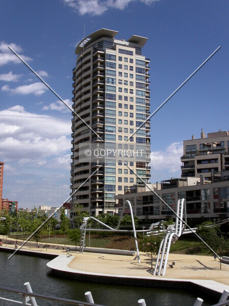 Photo 128-516-353