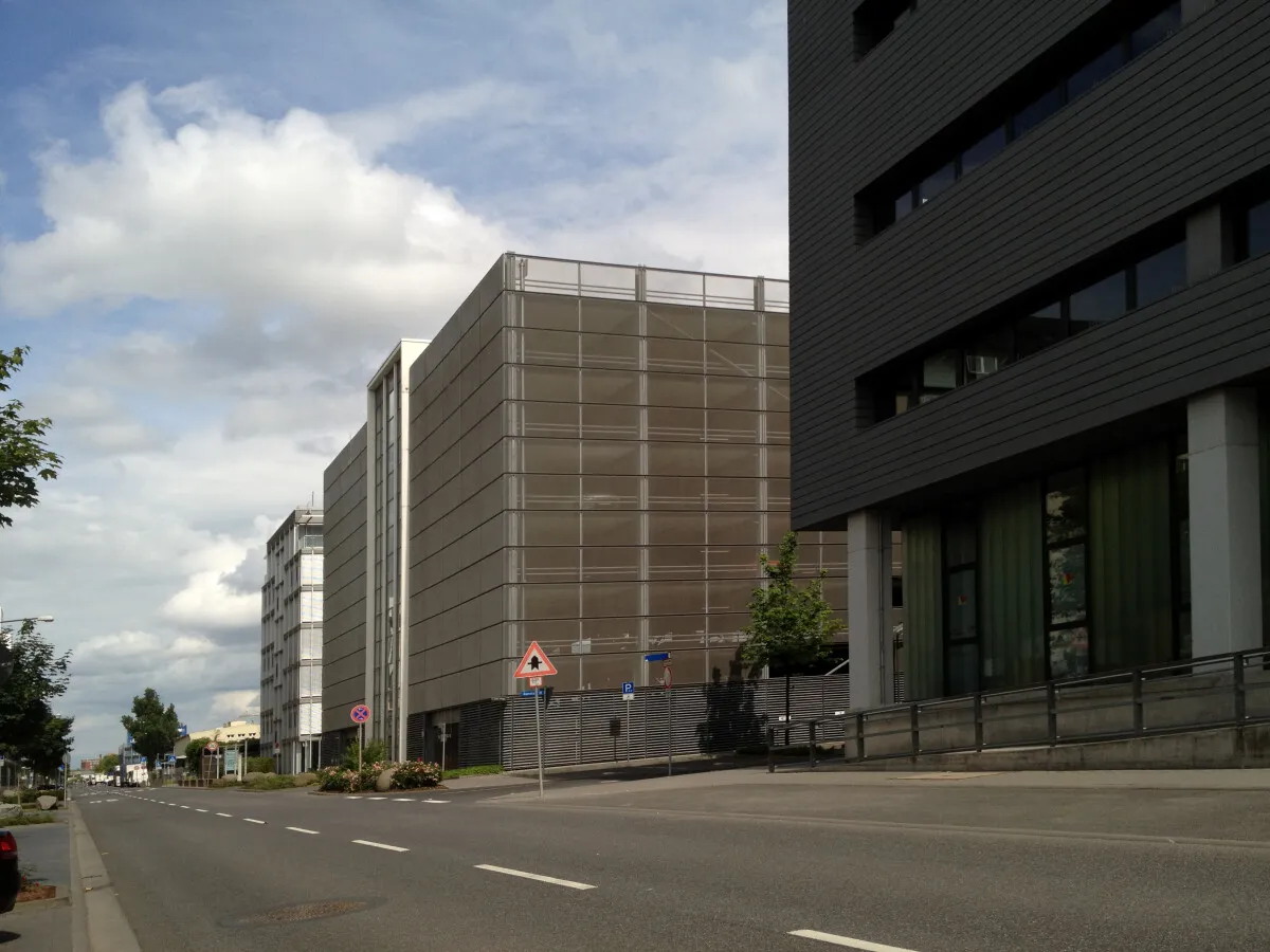 Photo 128-757-912