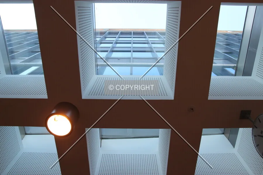 Photo 128-773-228