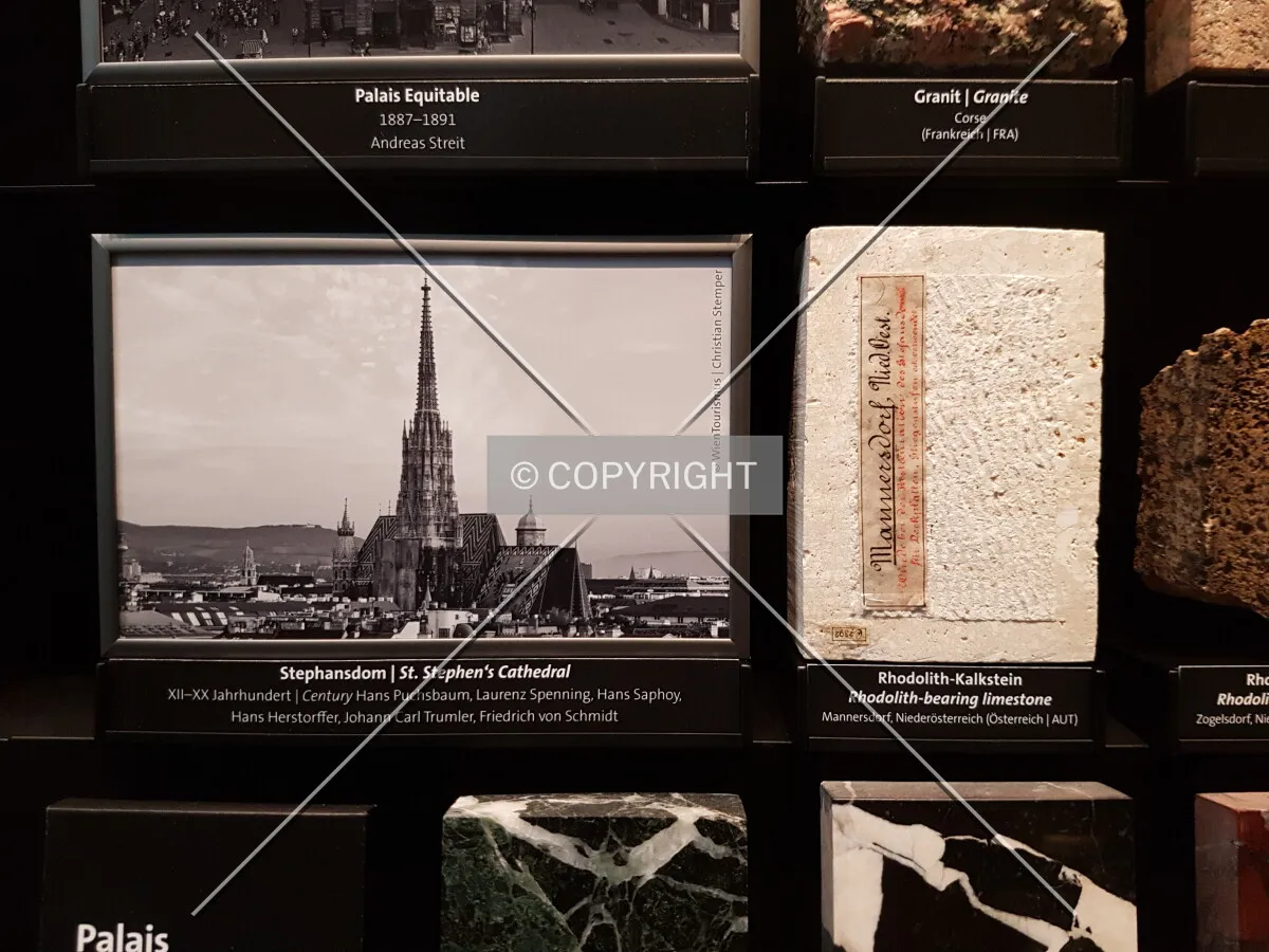 Photo 129-456-440