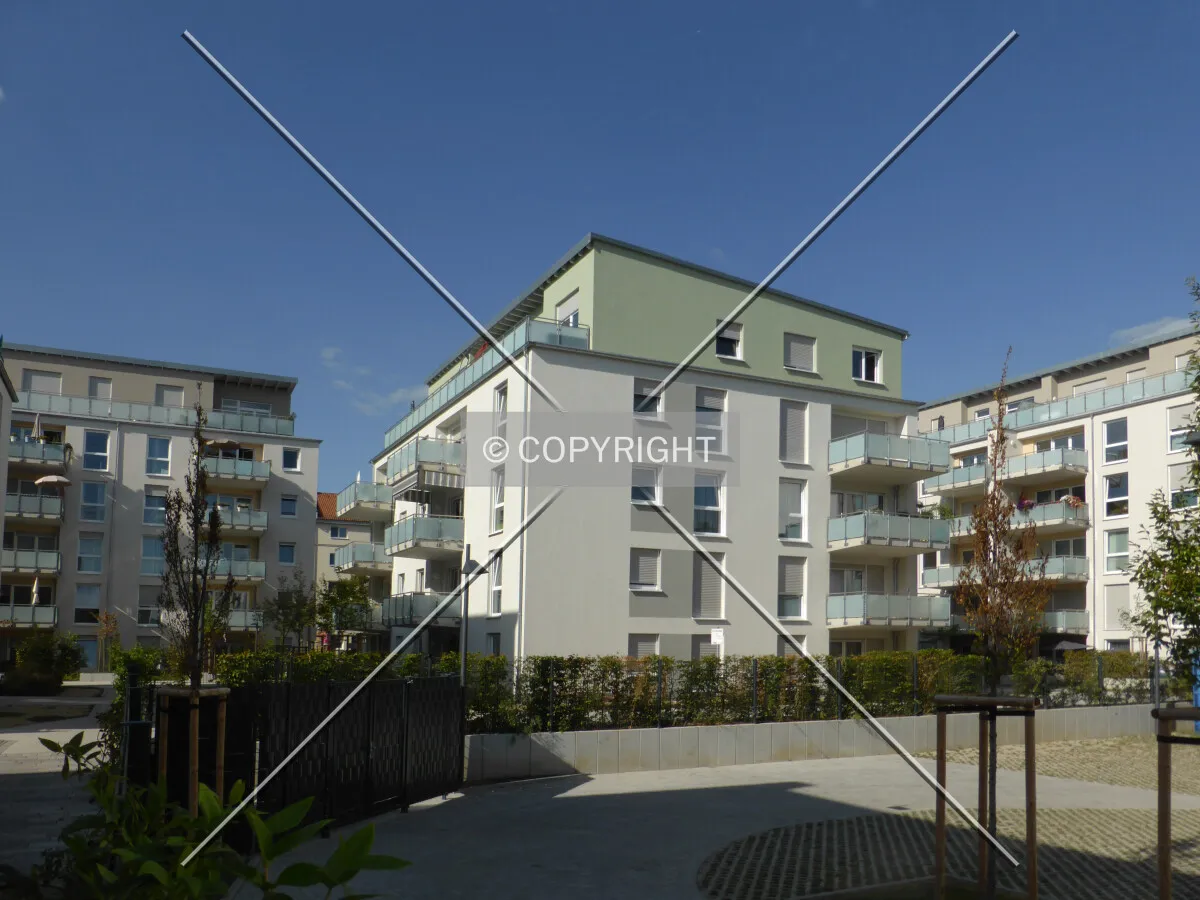 Photo 130-306-792