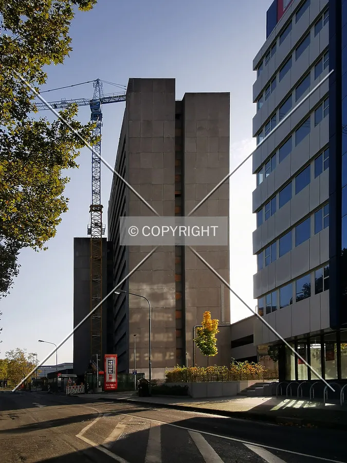 Photo 130-471-601