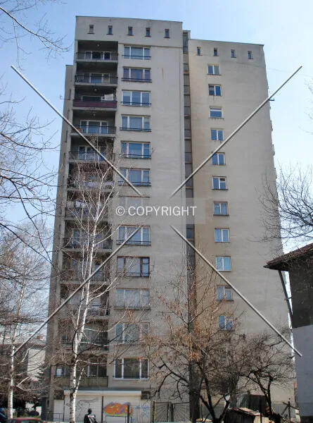 Photo 130-621-819