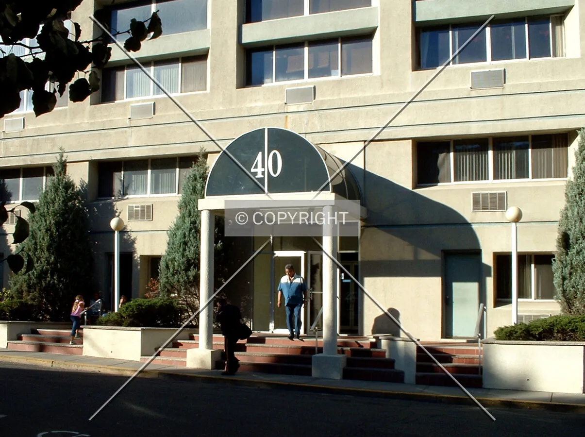 Main entrance from the south on Fayette Street