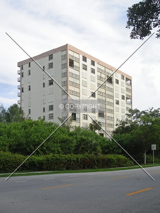 Photo 131-520-118
