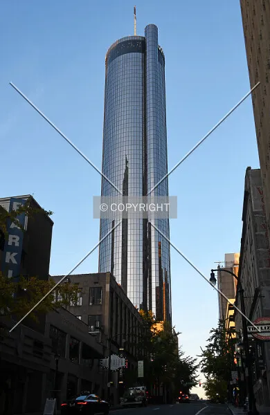 Photo 131-695-930