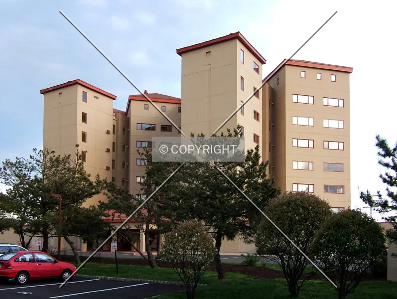 Photo 013-185-374