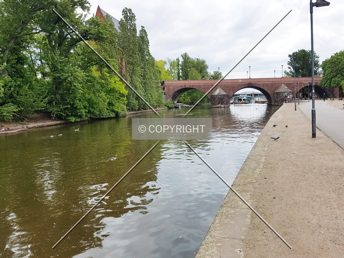 Photo 131-871-052