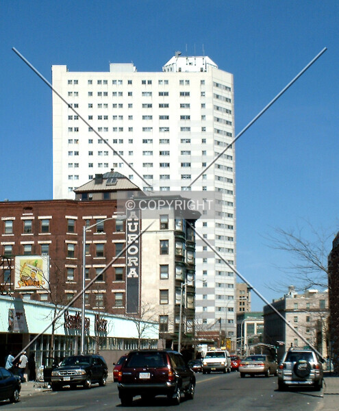 Photo 131-970-872