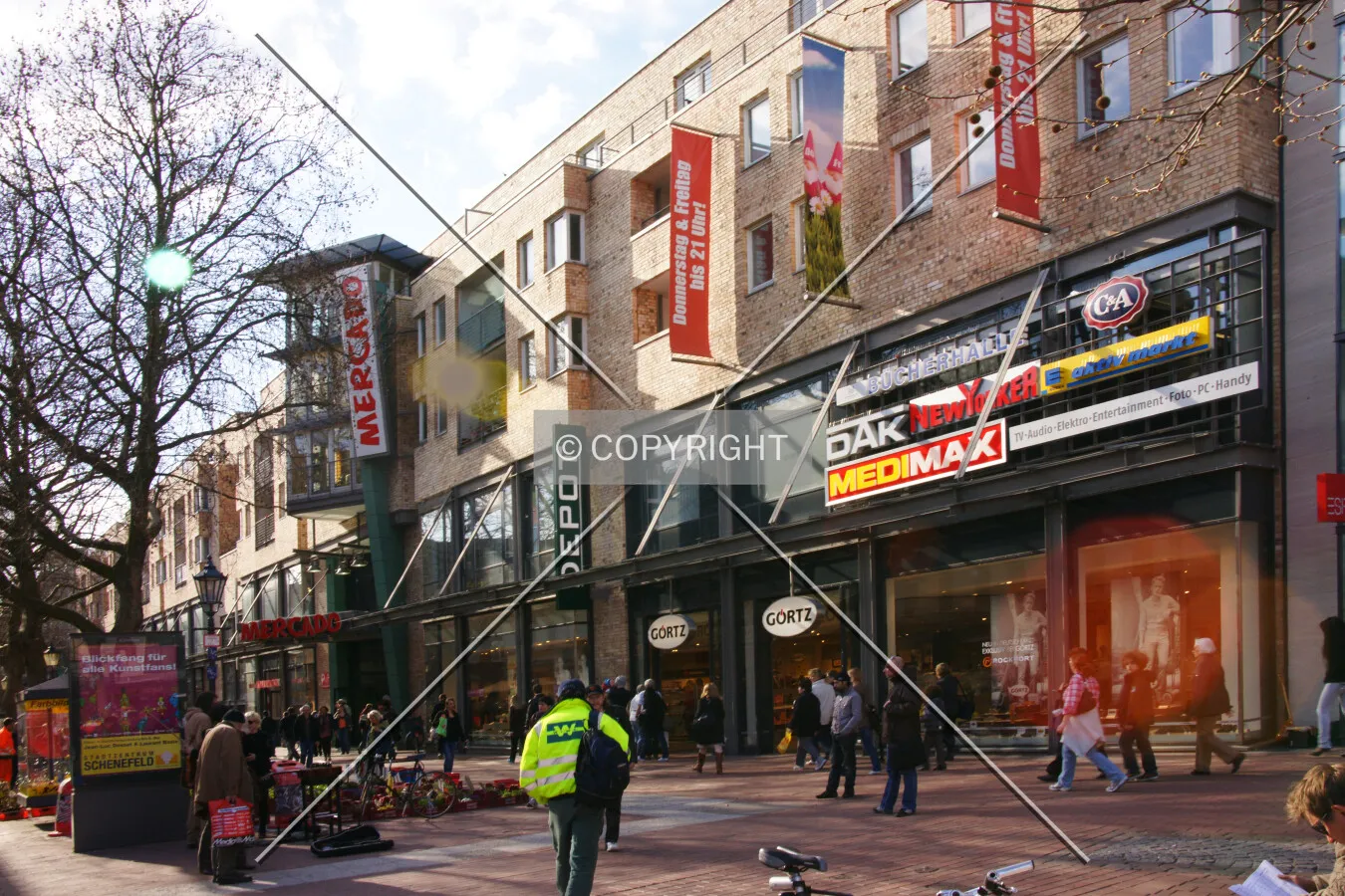 Photo 132-107-954