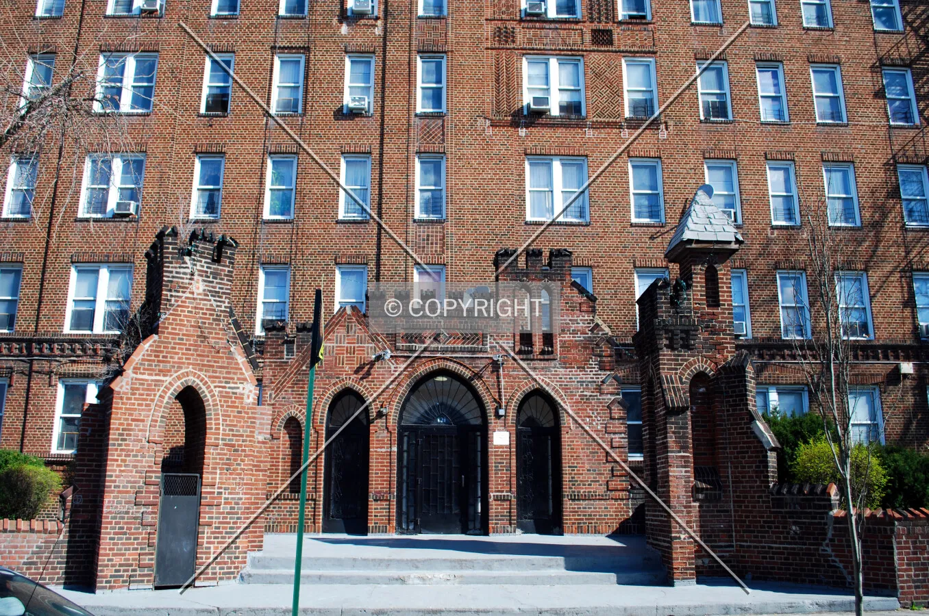 Entrance area along Eastern Parkway